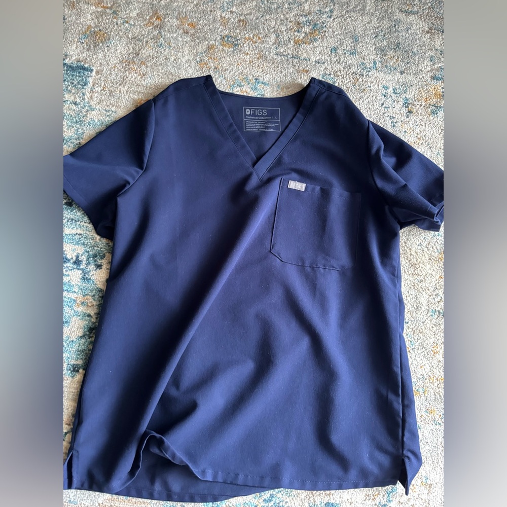 Figs Catarina Navy Top